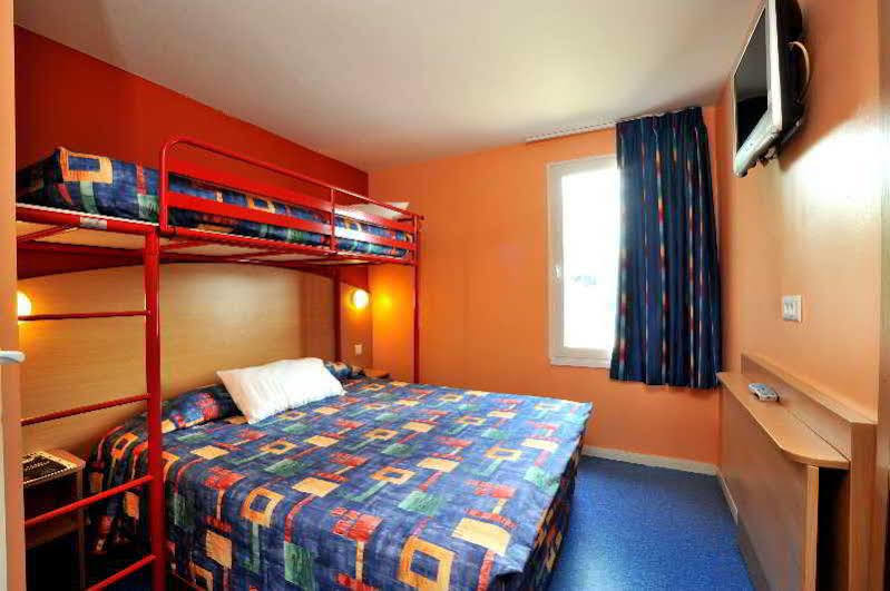 Hotel Initial By Balladins Roissy / Saint-mard